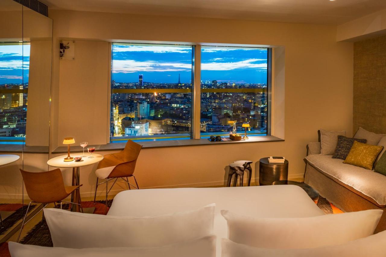 Junior Suite met Kingsize Bed en Uitzicht op de Stad en de Eiffeltoren