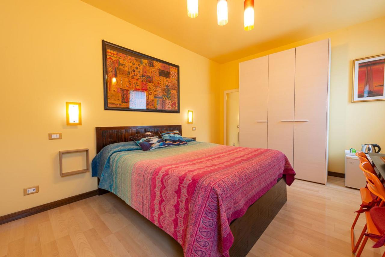 Deluxe Double Room Private External Bathroom