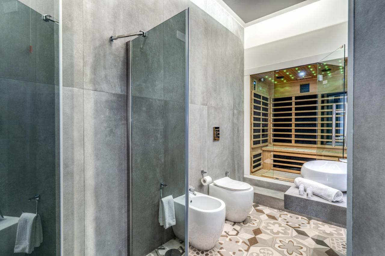 Queen Suite Spa Bath