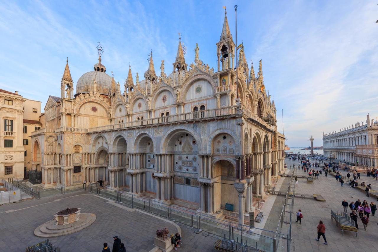 Deluxe King Room San Marco Square View