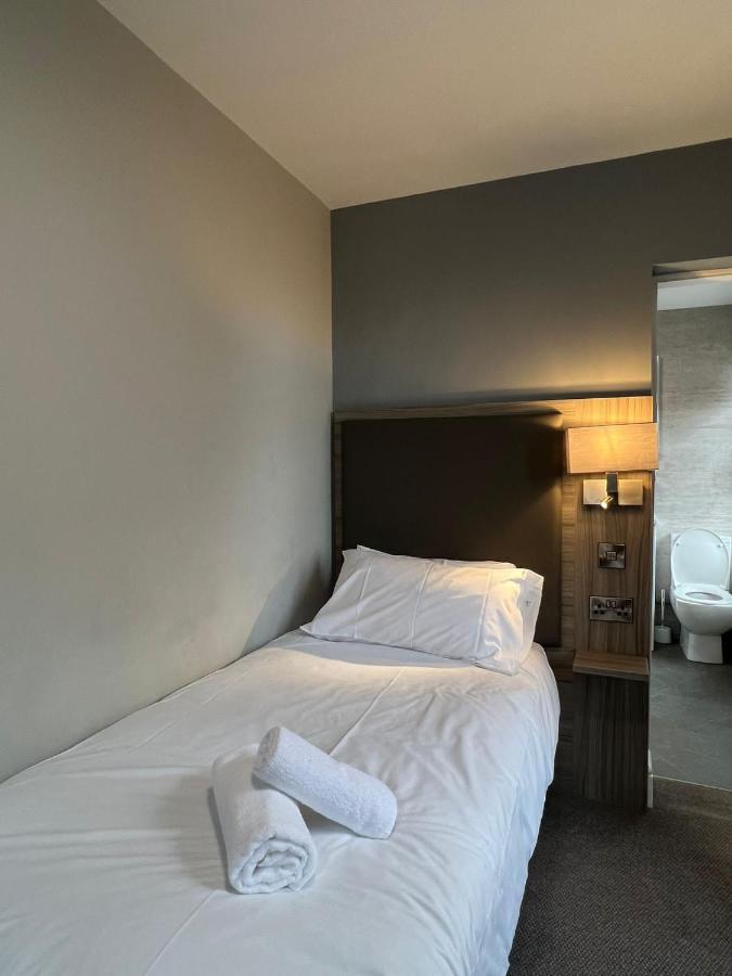 Single Room,1372768724:JPEG