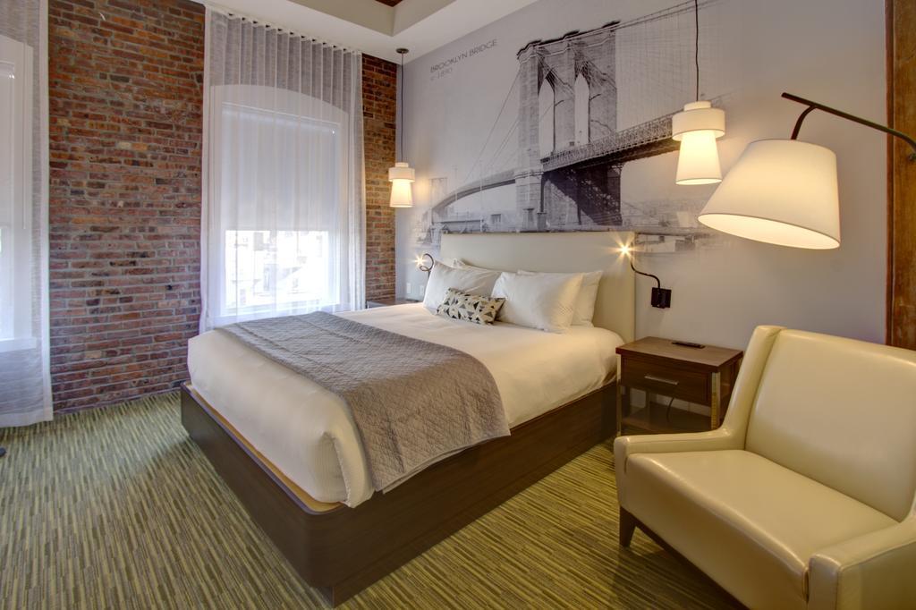 Quarto com Cama Queen-size