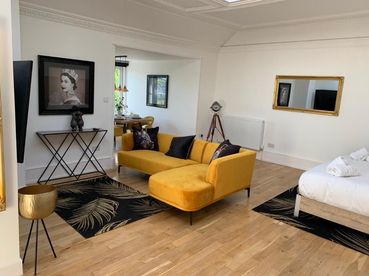 Superior King Suite