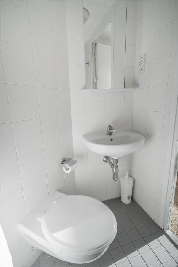 Single Room Private Bathroom