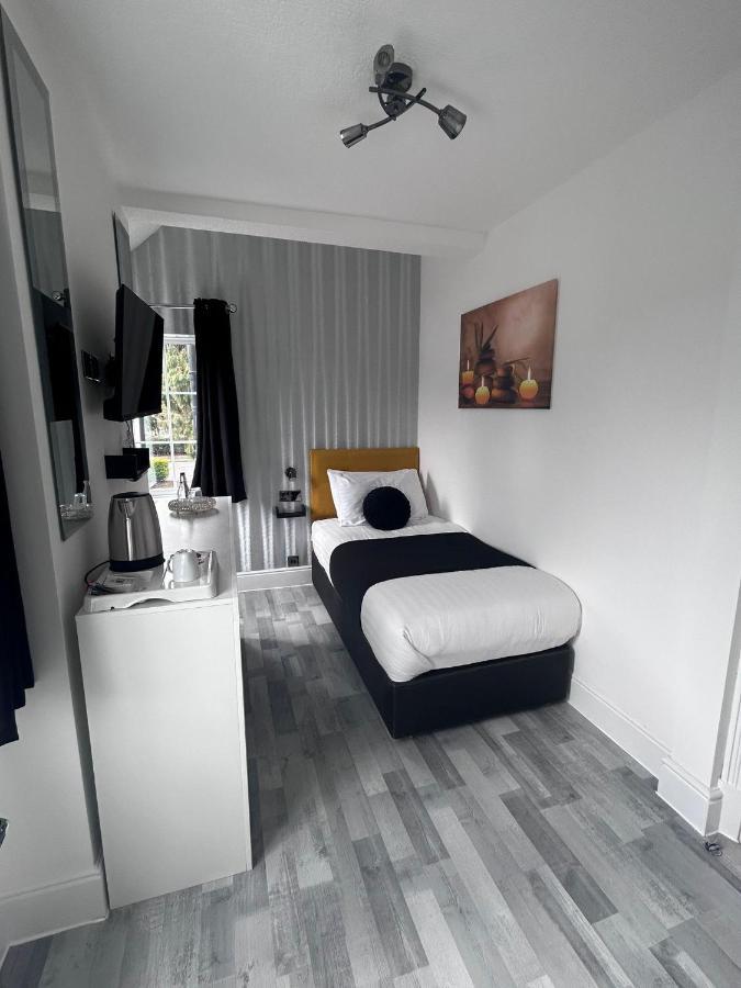 Deluxe Single Room