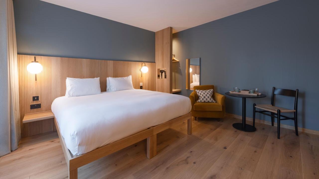 Double Room,1381102706:JPEG
