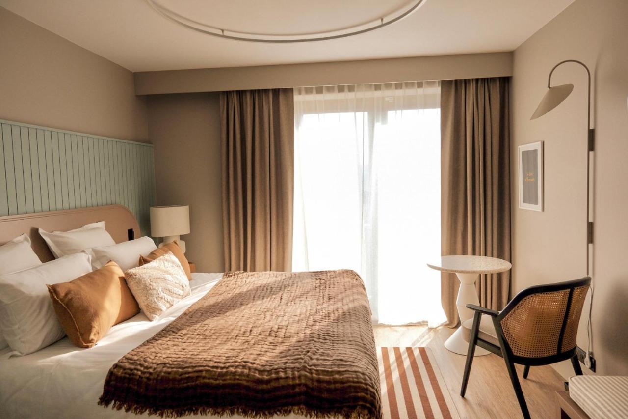 Classic Doppelzimmer mit seitlichem Meerblick