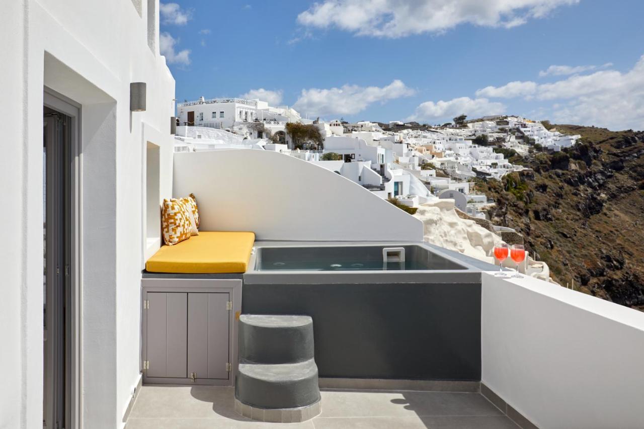 Honeymoon Suite outdoor heated jetted tub