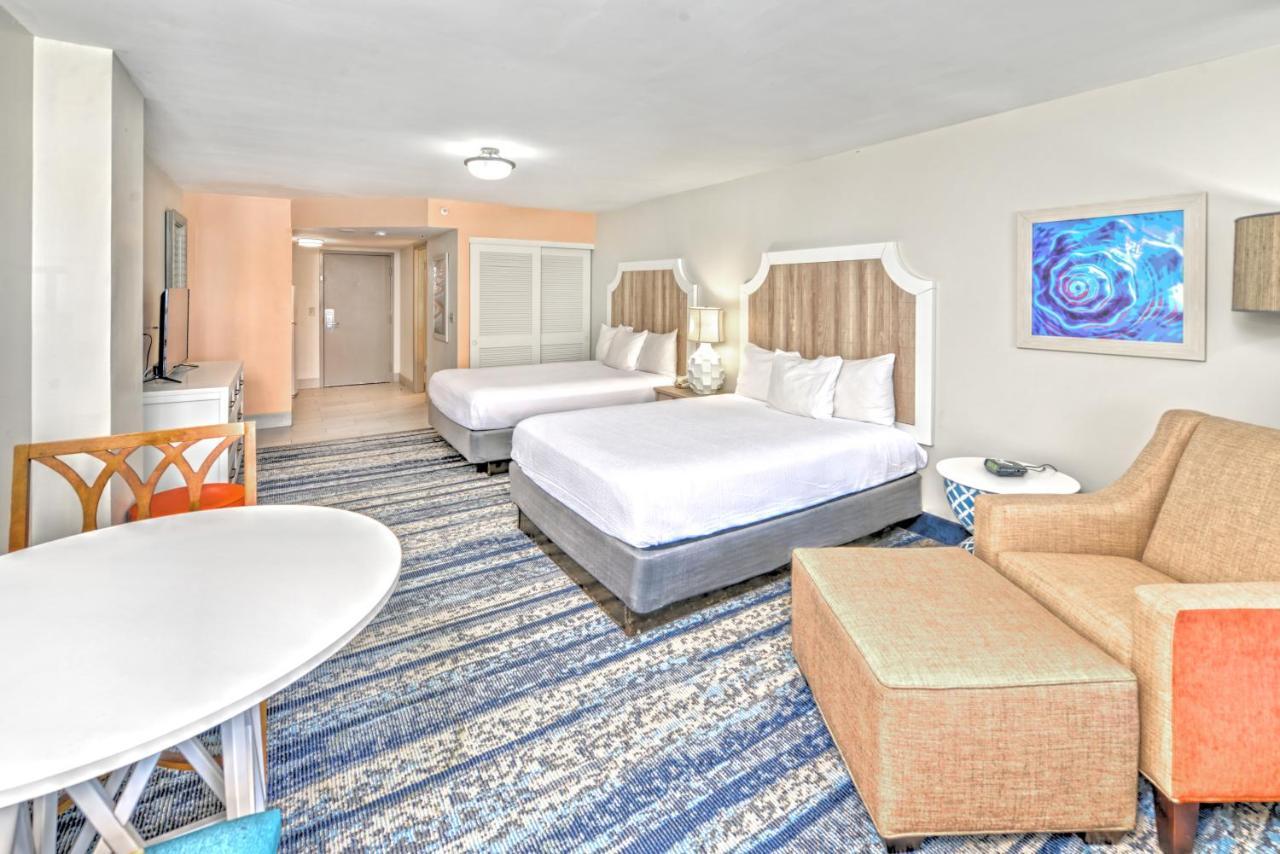 Queen Room Two Queen Beds Kitchen Ocean Front