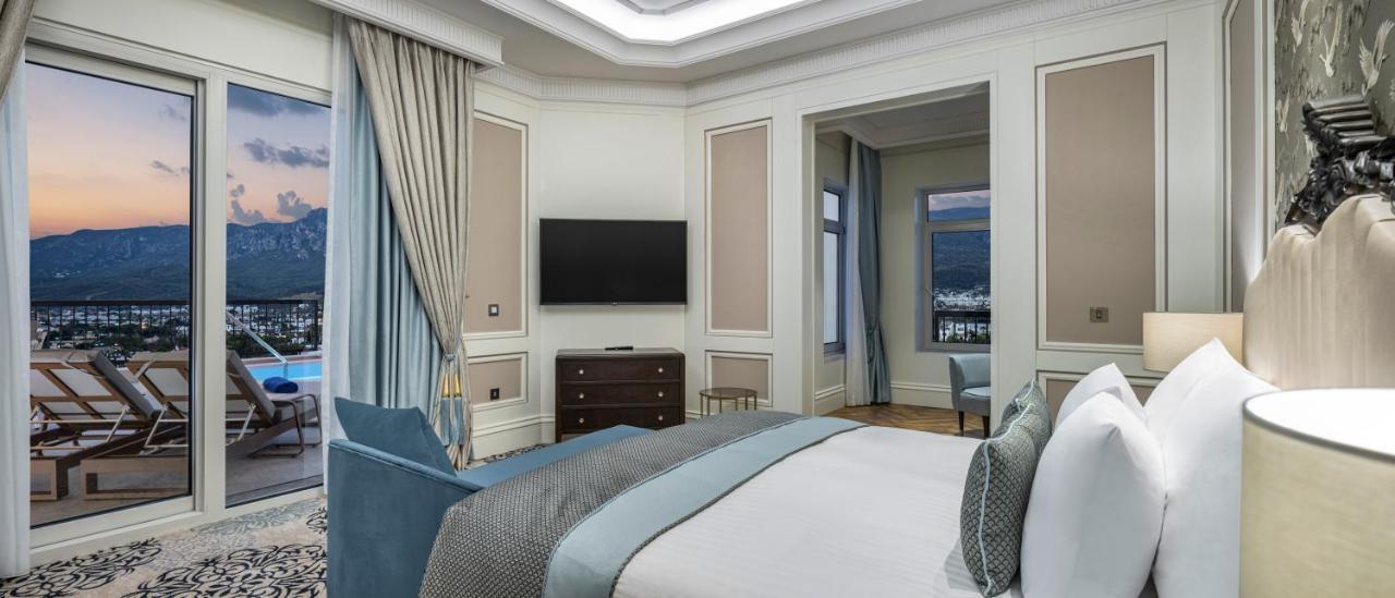 Queen Suite