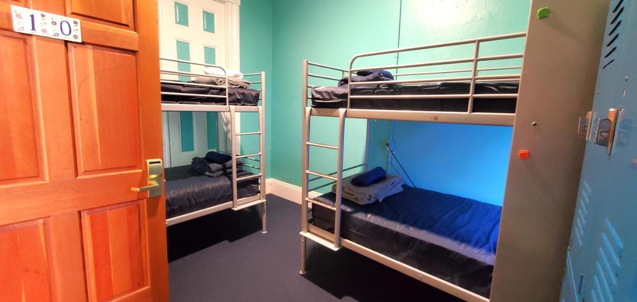 4-Bed Private Room