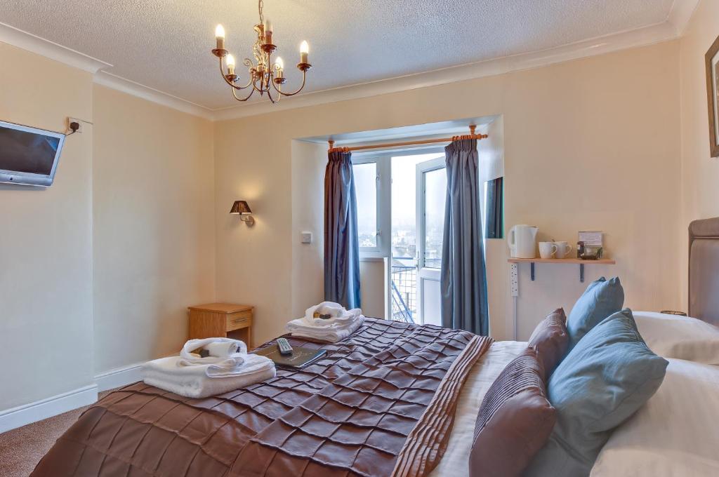 Double Room with Rear View 2nd Floor