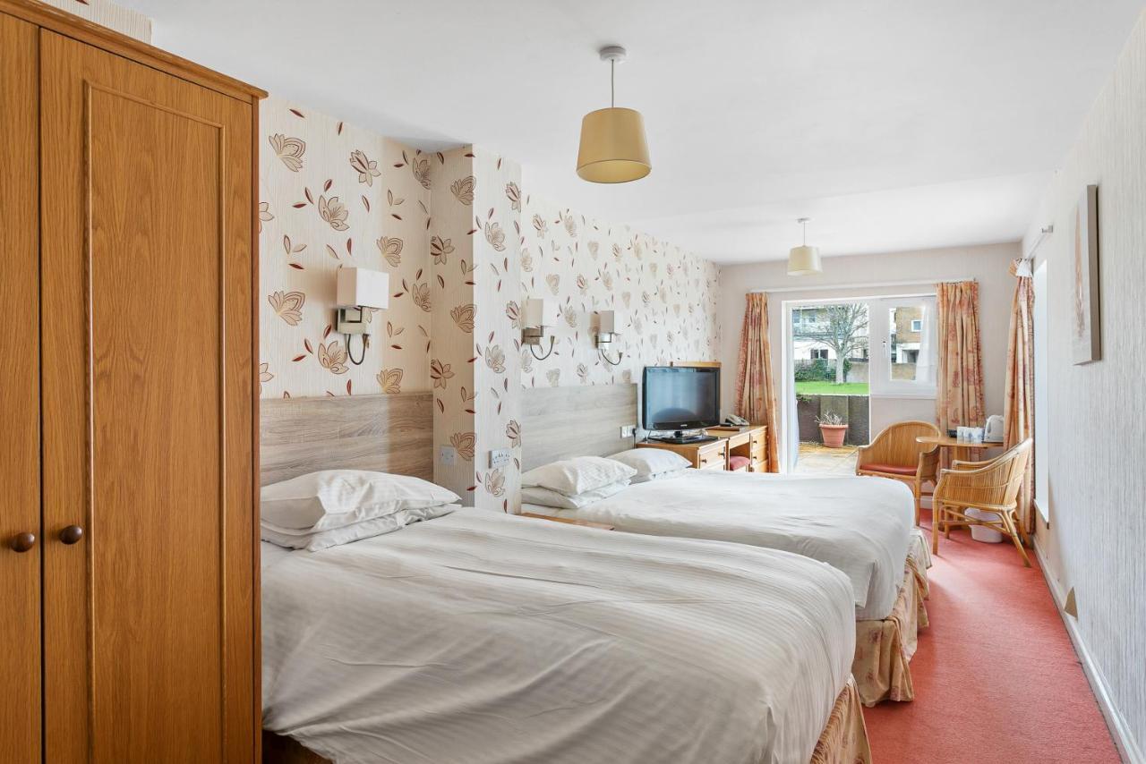 Standard Family Room