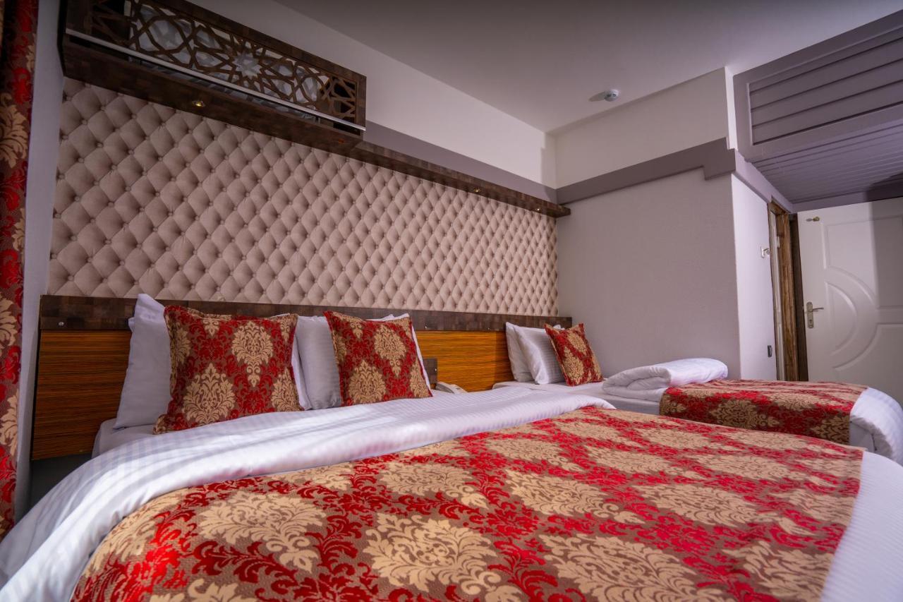 Standard Double or Twin Room,1209919888:JPEG