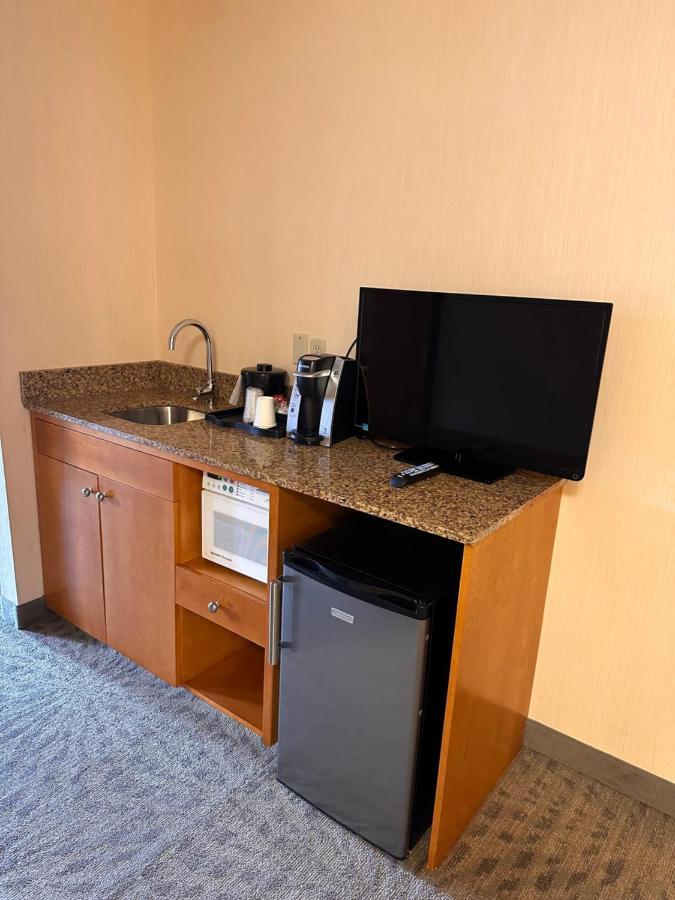 Chambre Lit Queen-size - Accessible aux Personnes à Mobilité Réduite
