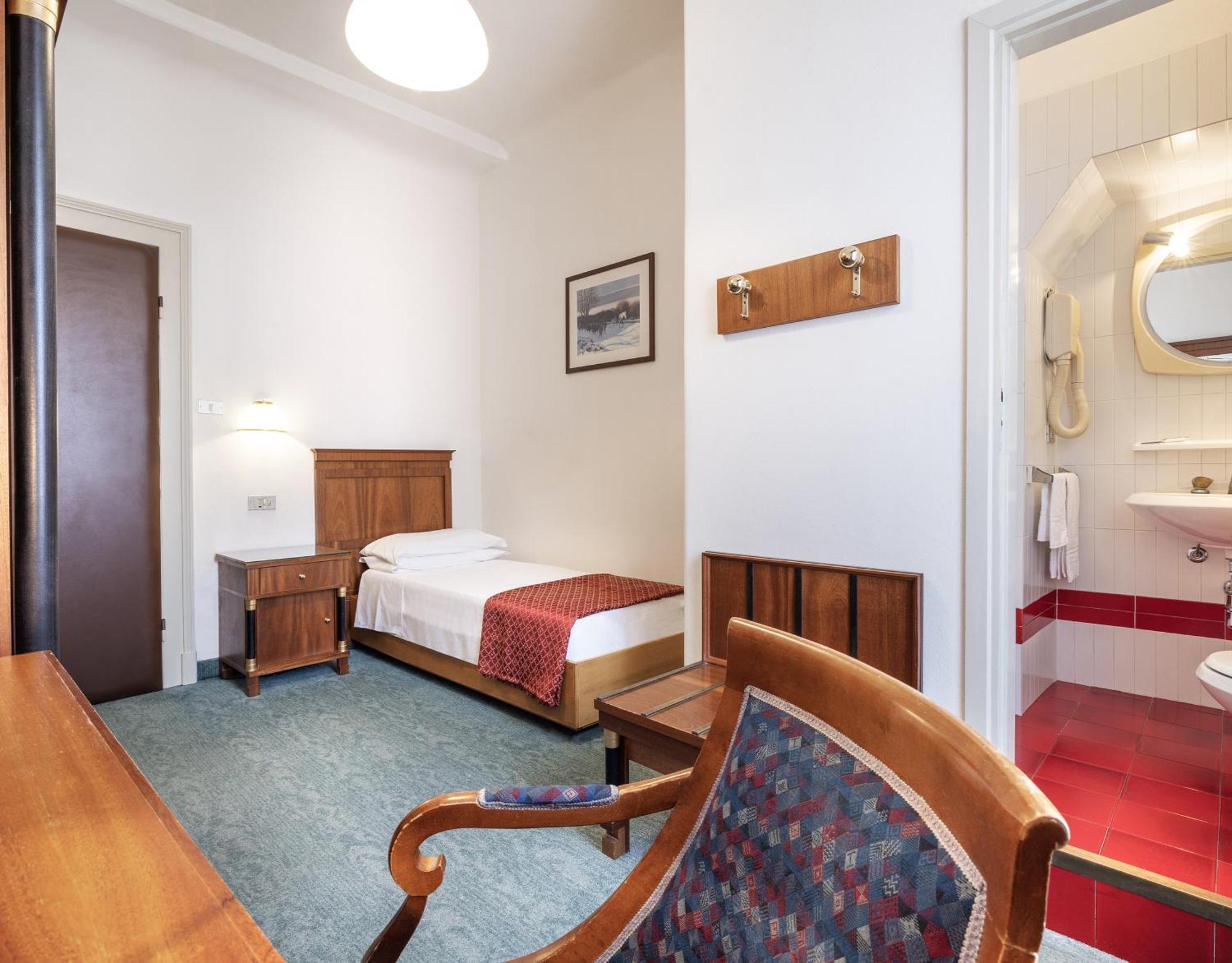 Economy Single Room