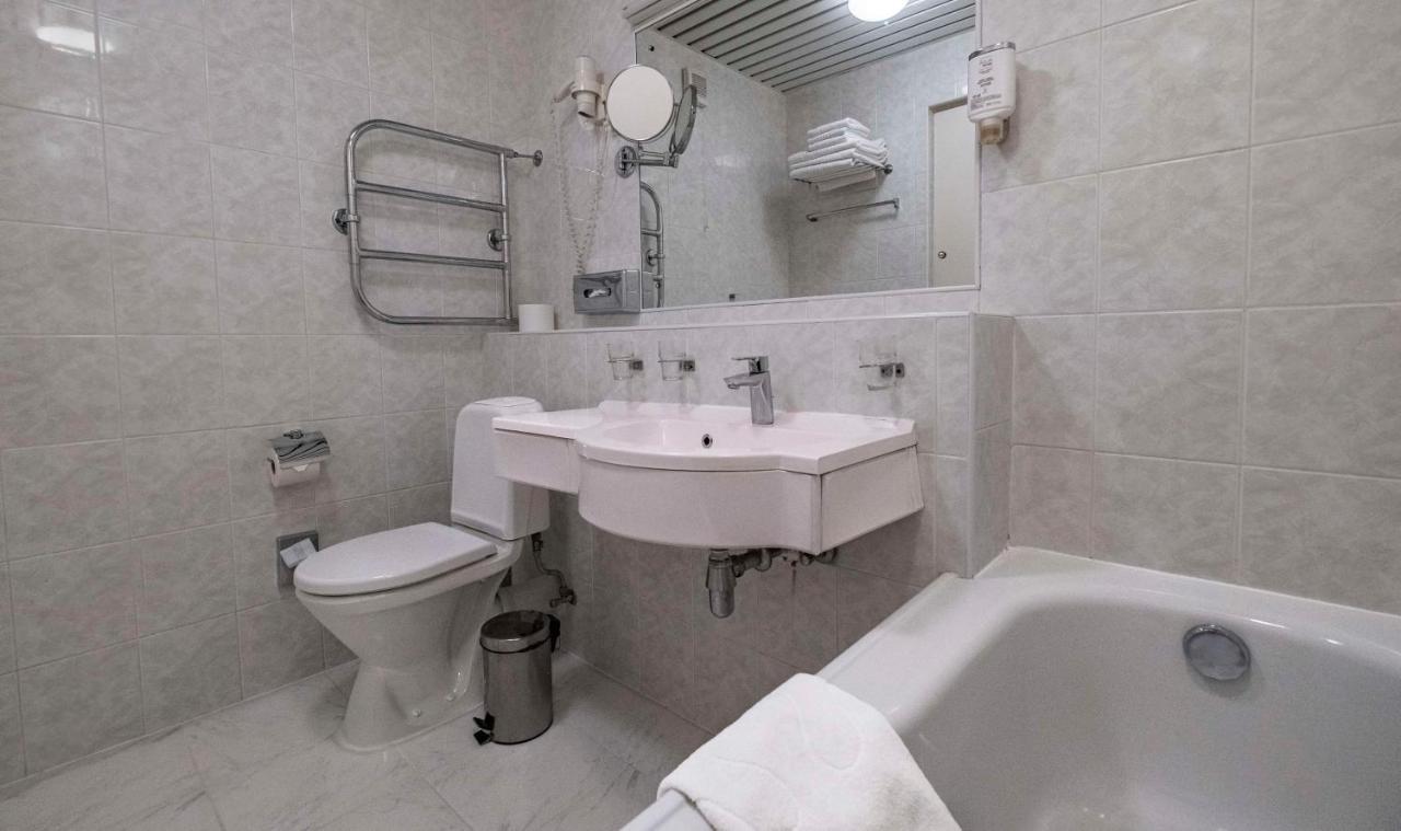 Triple Room Three Single Beds