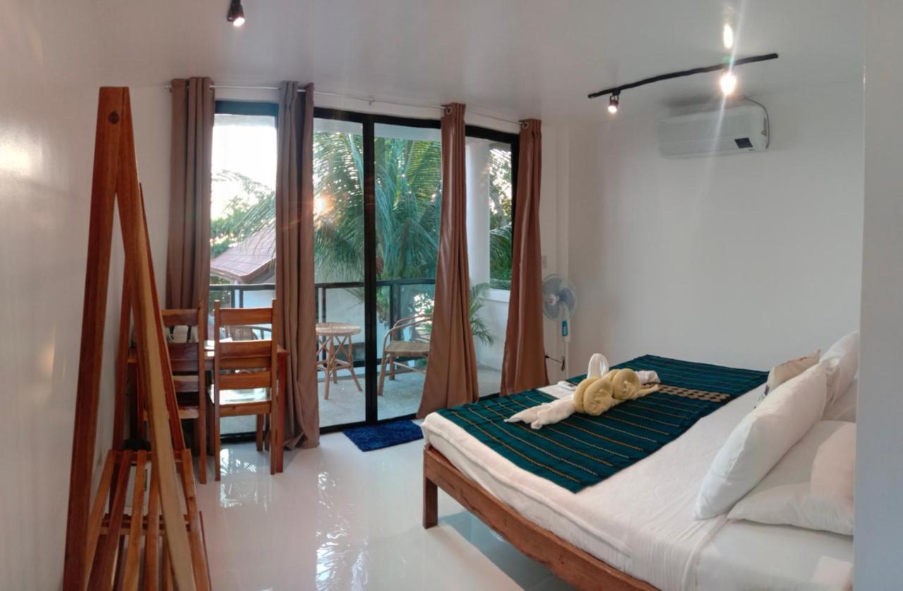 Deluxe Double Room Side Sea View