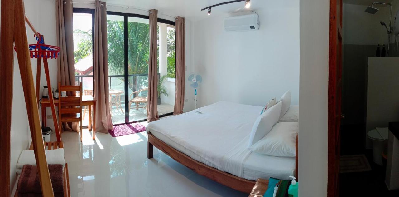 Deluxe Double Room Side Sea View