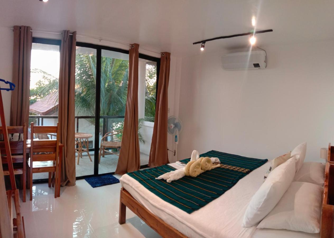 Deluxe Double Room Side Sea View