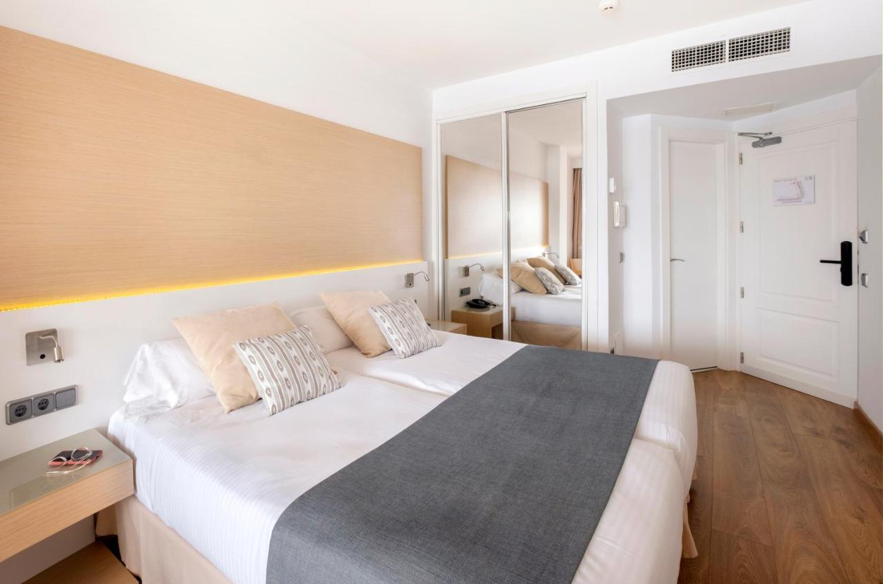Double Room with Sea View,1381681289:JPEG