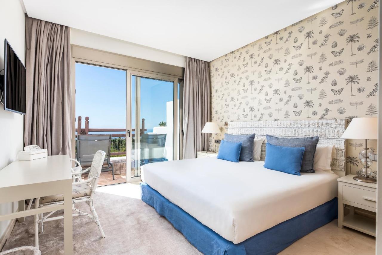 Suite met 1 Slaapkamer en Gedeeltelijk Uitzicht op Zee