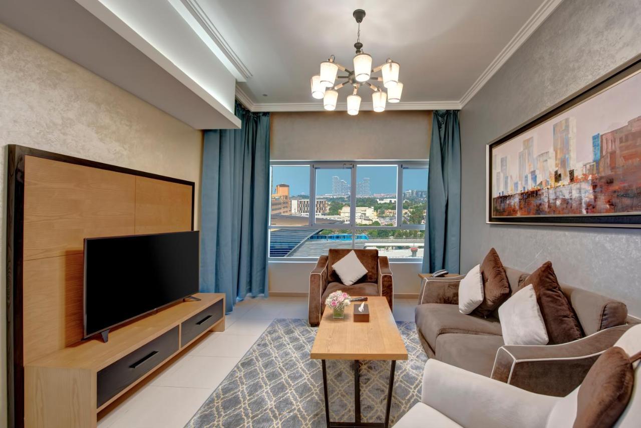 Deluxe Two-Bedroom Apartment