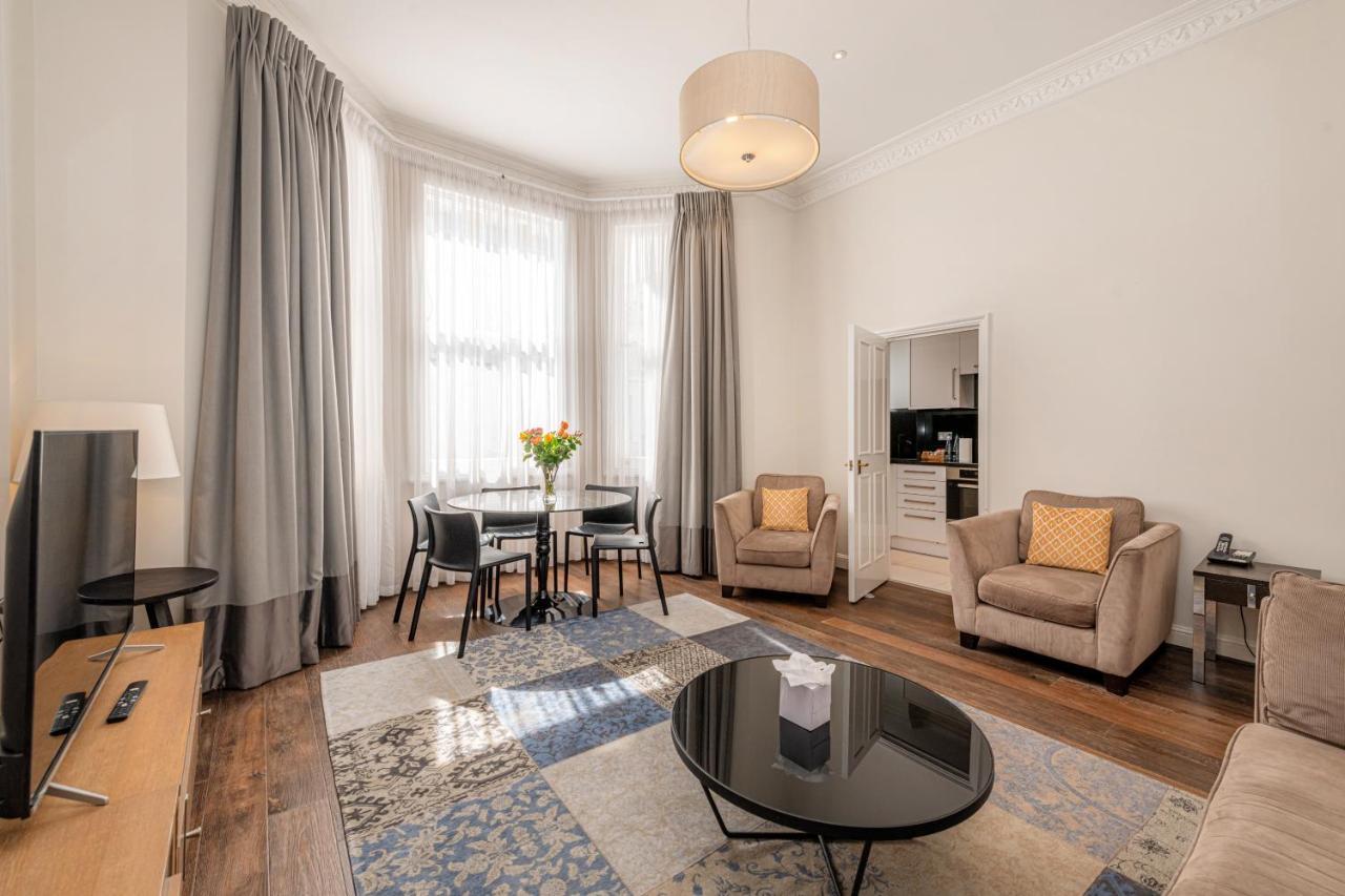Deluxe Two-Bedroom Apartment,1279410778:JPEG