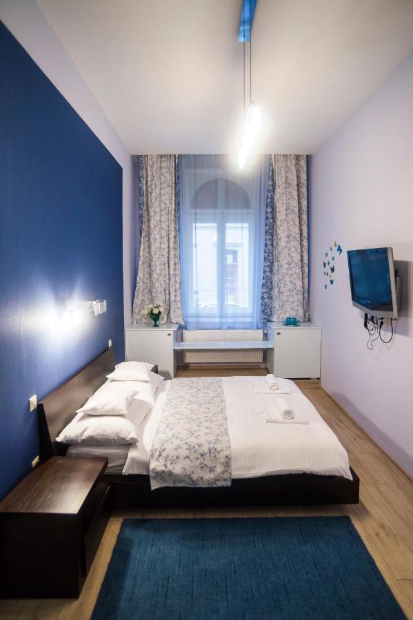 Deluxe Double Room with Shower