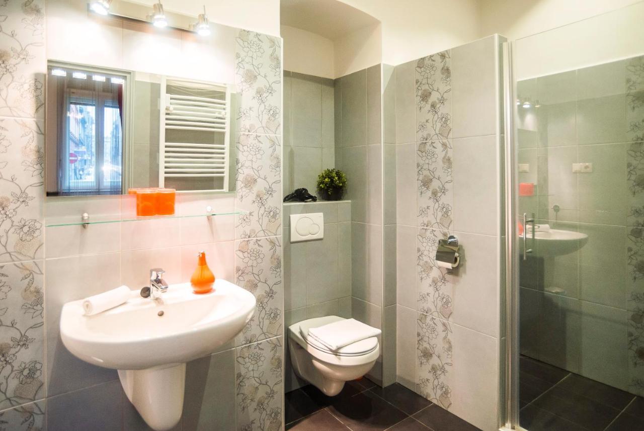 Family Room Bathroom