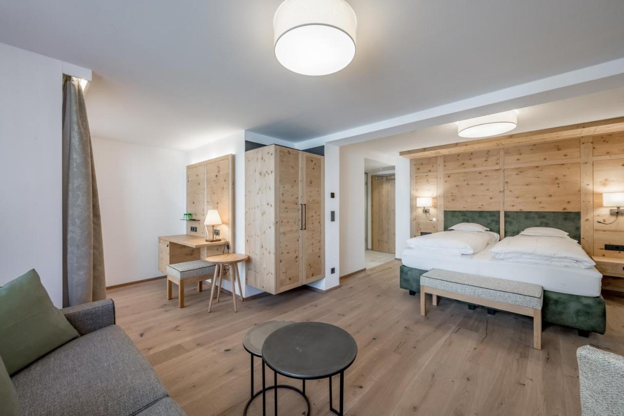Double Room,1382793653:JPEG