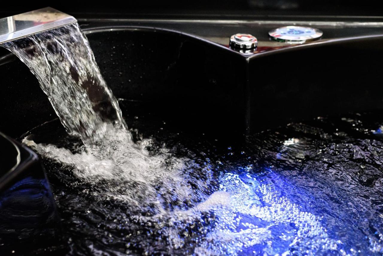 Double Room Spa Bath
