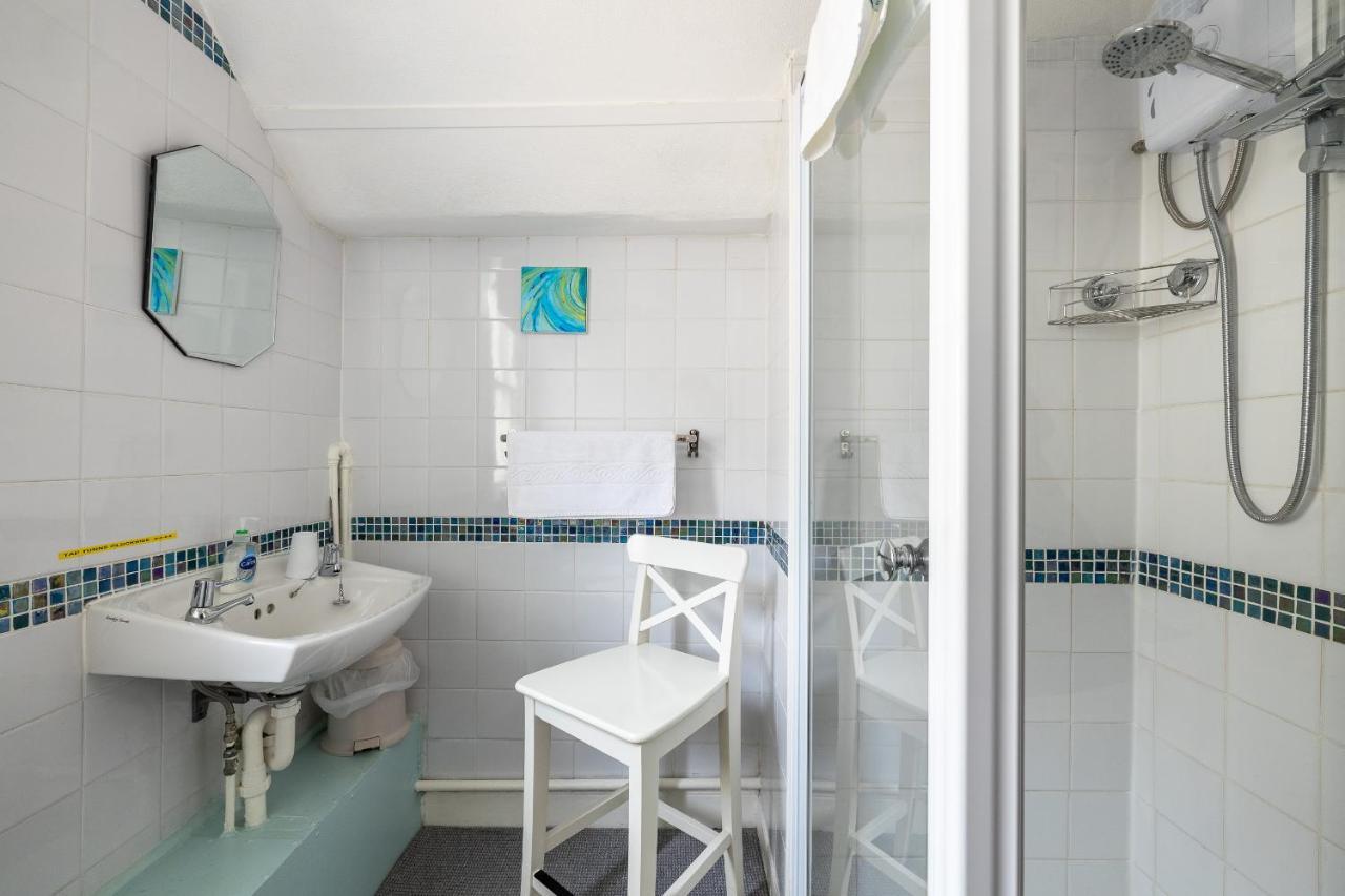 Small Double Room Sea View Private External Bathroom