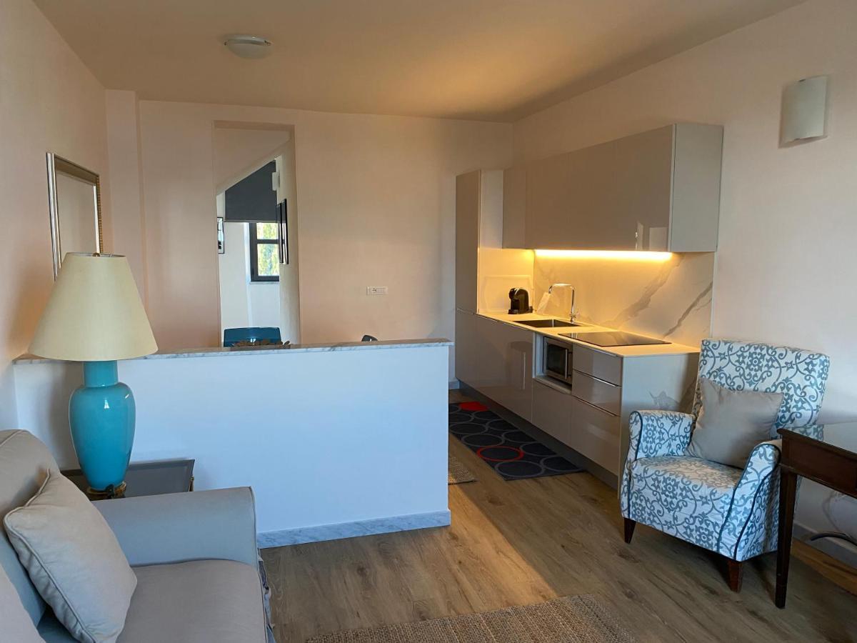Apartamento de 1 dormitorio con vistas al mar