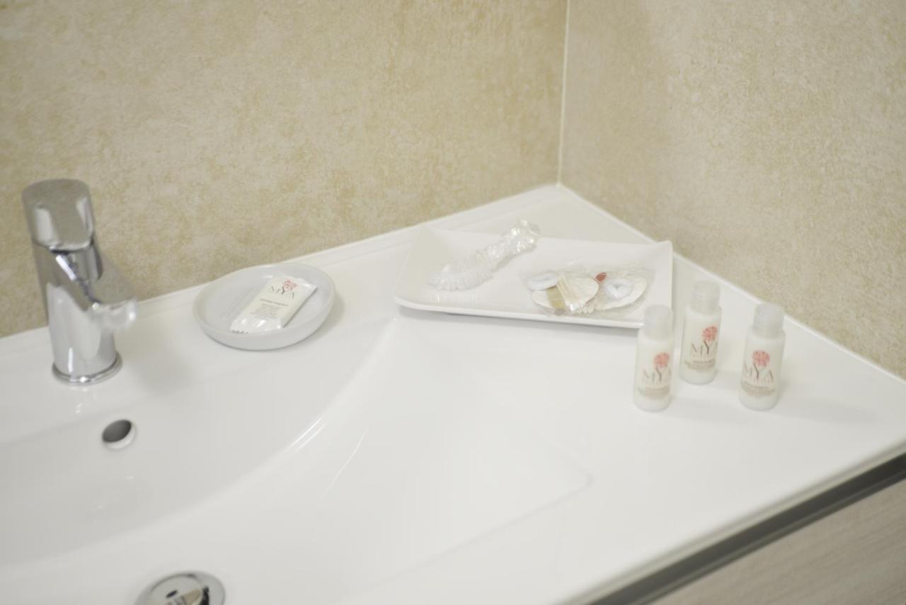 Double Room Private Bathroom