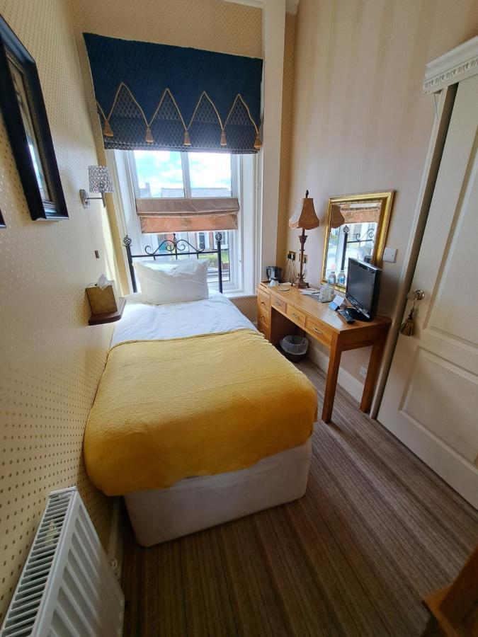 Deluxe Single Room