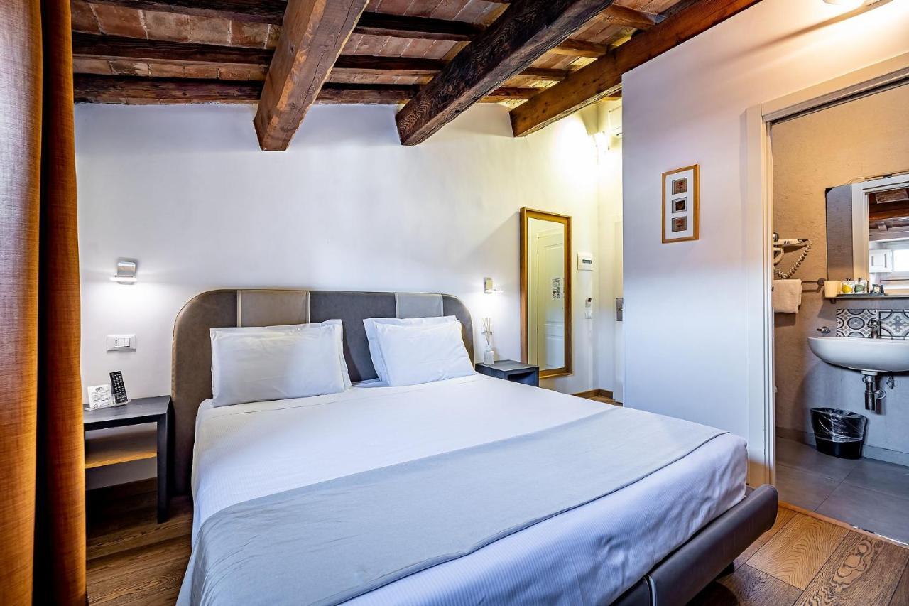 Double or Twin Room Attic