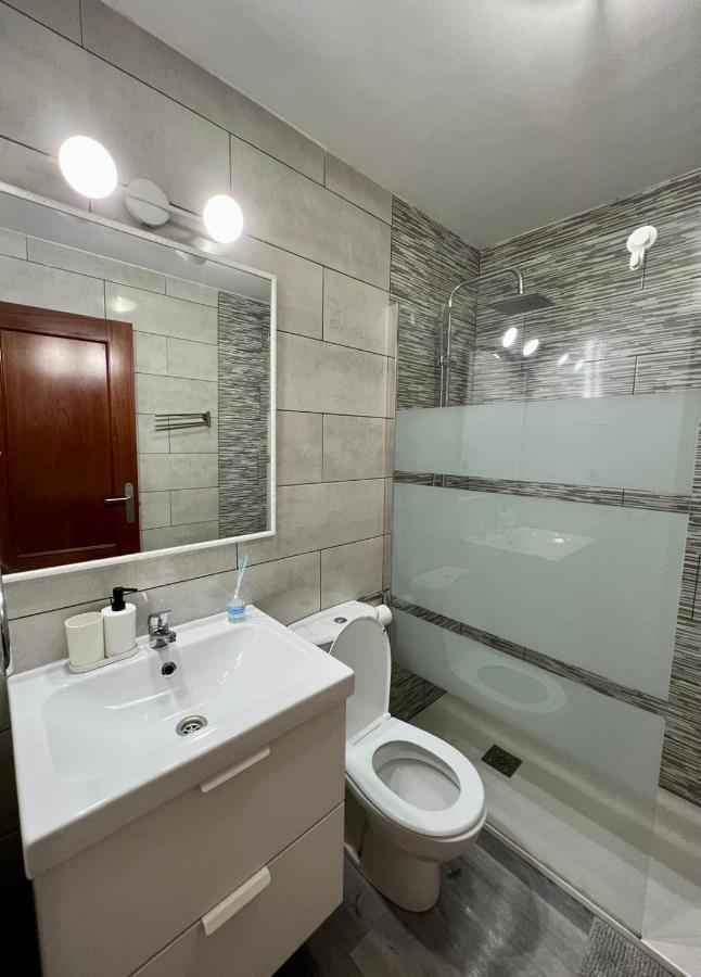 Double Room Private Bathroom