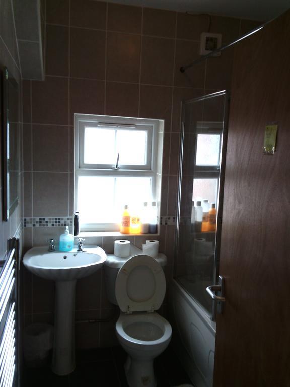 Double Room Shared Shower Toilet Annexe