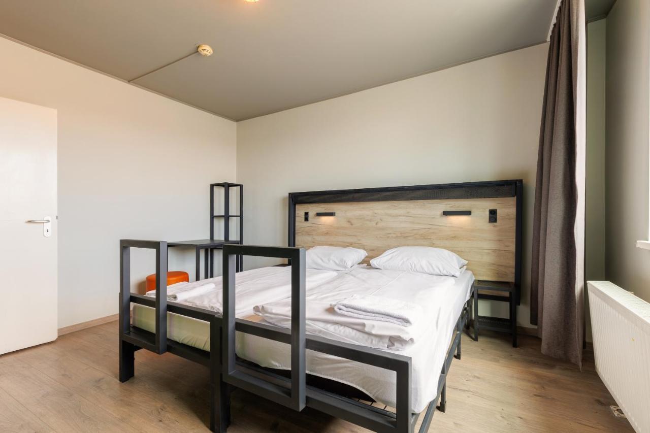Tweepersoonskamer met 2 Aparte Bedden