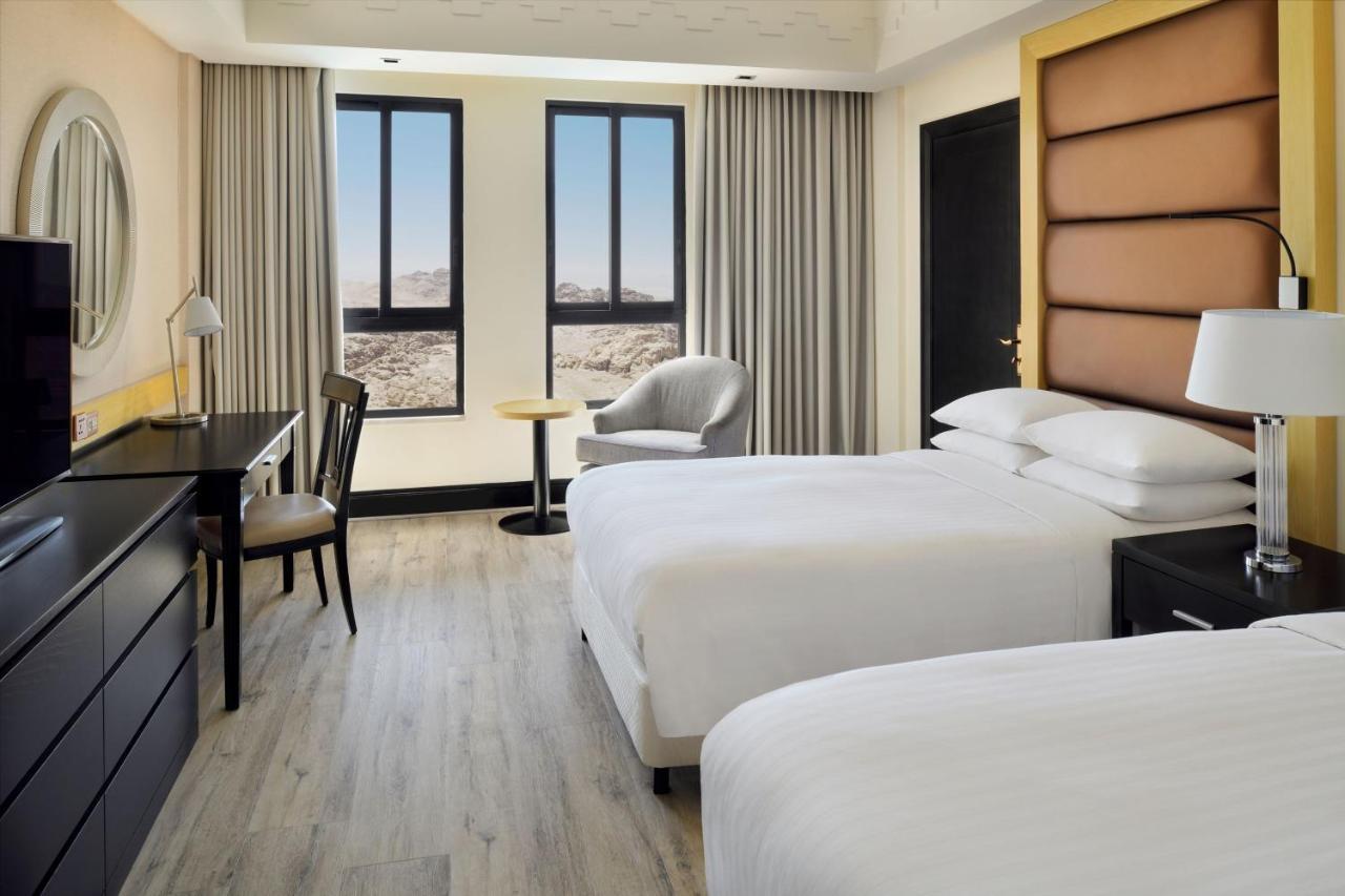 Premium Zimmer mit 2 Doppelbetten - Bergseite