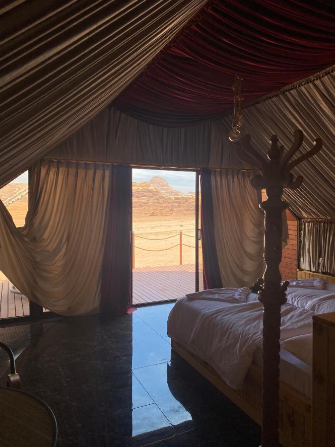 Deluxe King Suite