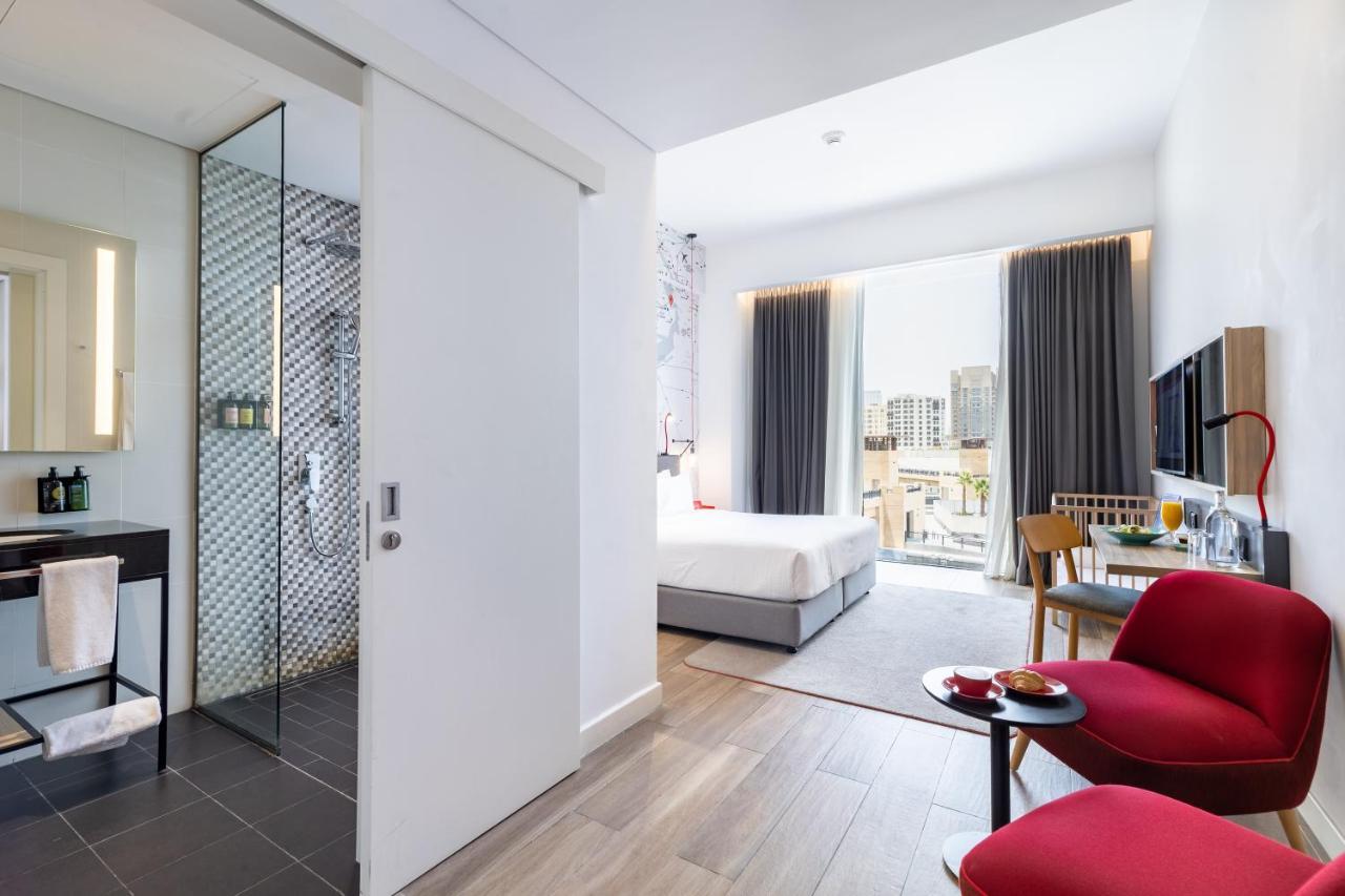 Executive Room Canal View
