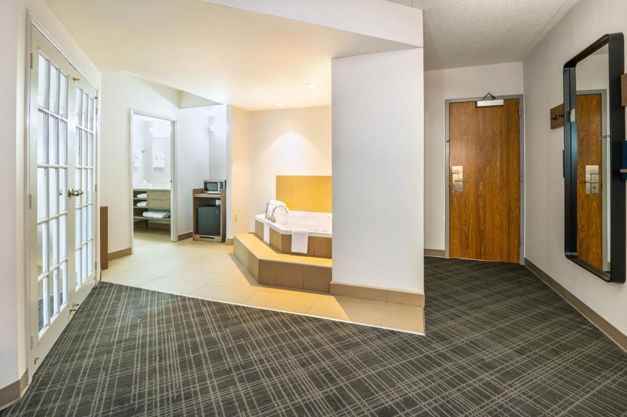 Superior King Suite Jacuzzi Non smoking