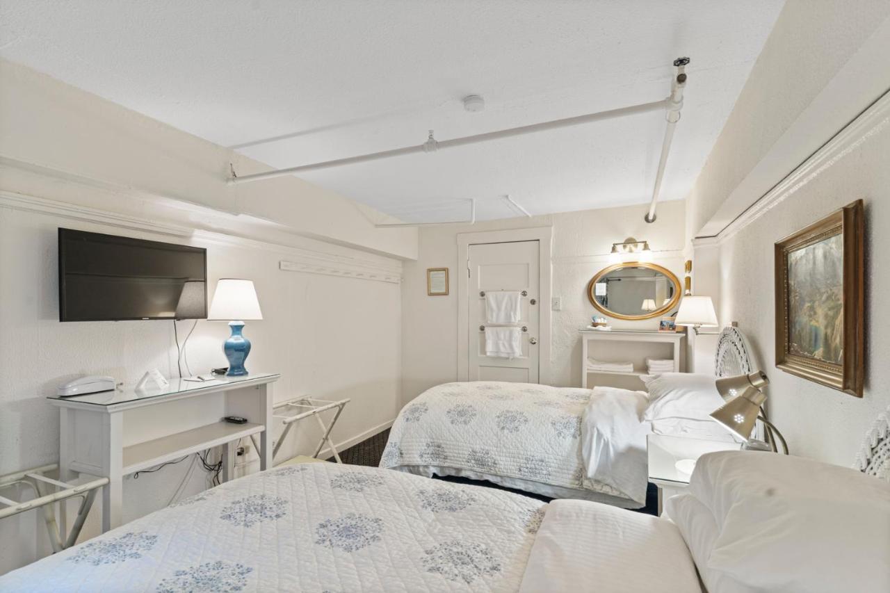 Quadruple Room,1395645884:JPEG
