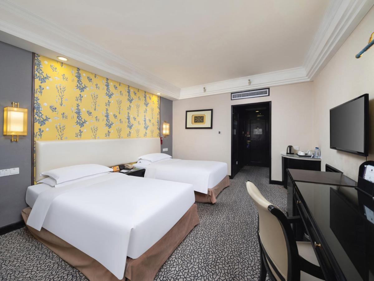 Superior Twin Room(6th - 8th Floor)