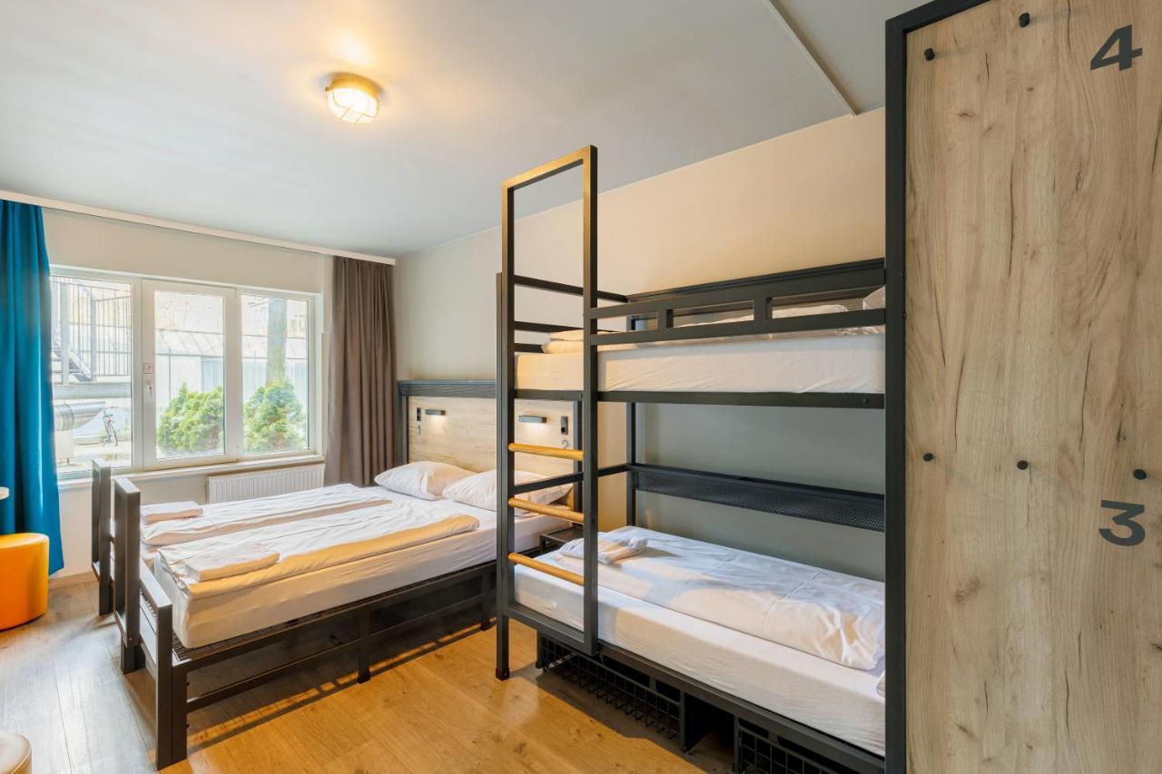 Familiekamer (2 Volwassenen + 2 Kinderen)