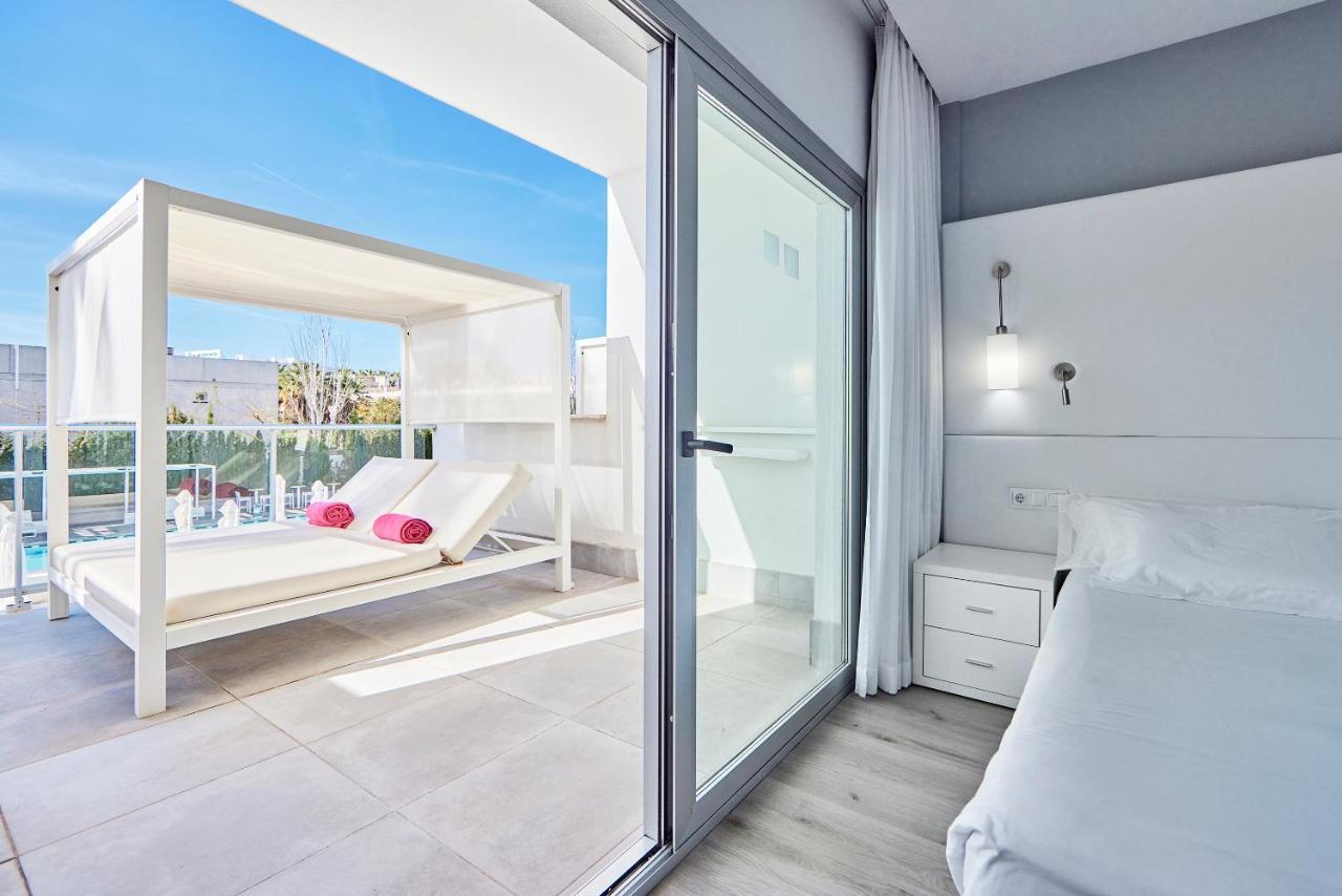 Dluxe Balibed