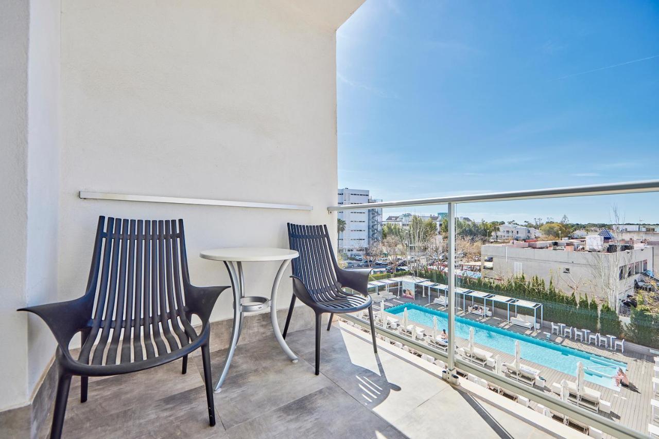 Double Room Pool View
