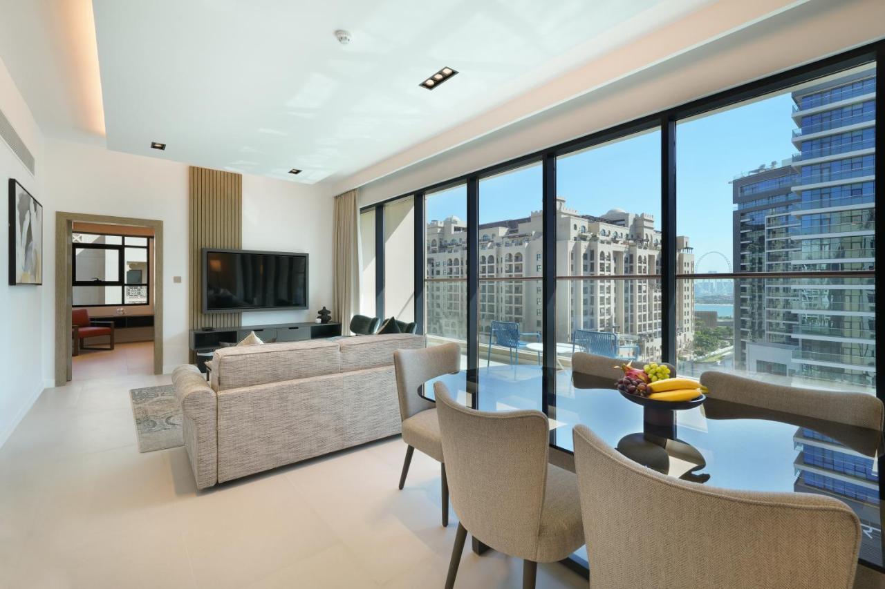 Deluxe Two-Bedroom Apartment
